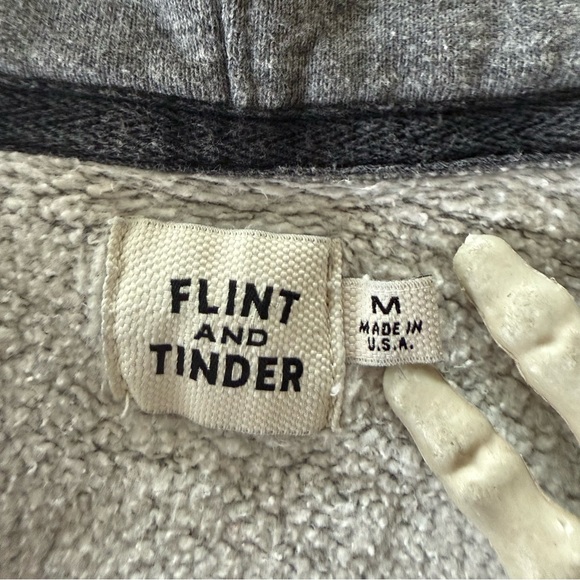 Flint and Tinder Heather Gray Sherpa Lined Full Zip Hoodie USA ~ Size Medium - Picture 8 of 9